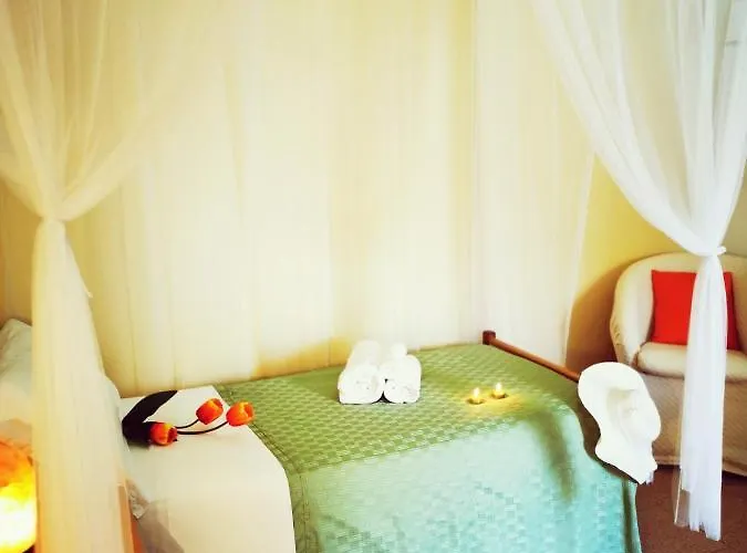 Paradise קאפו ואטיצ'אנו